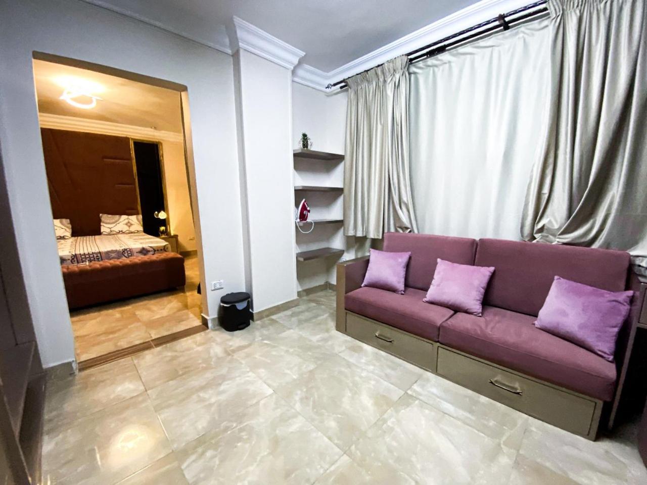 Crown With Fitness And Wellness Caïro
