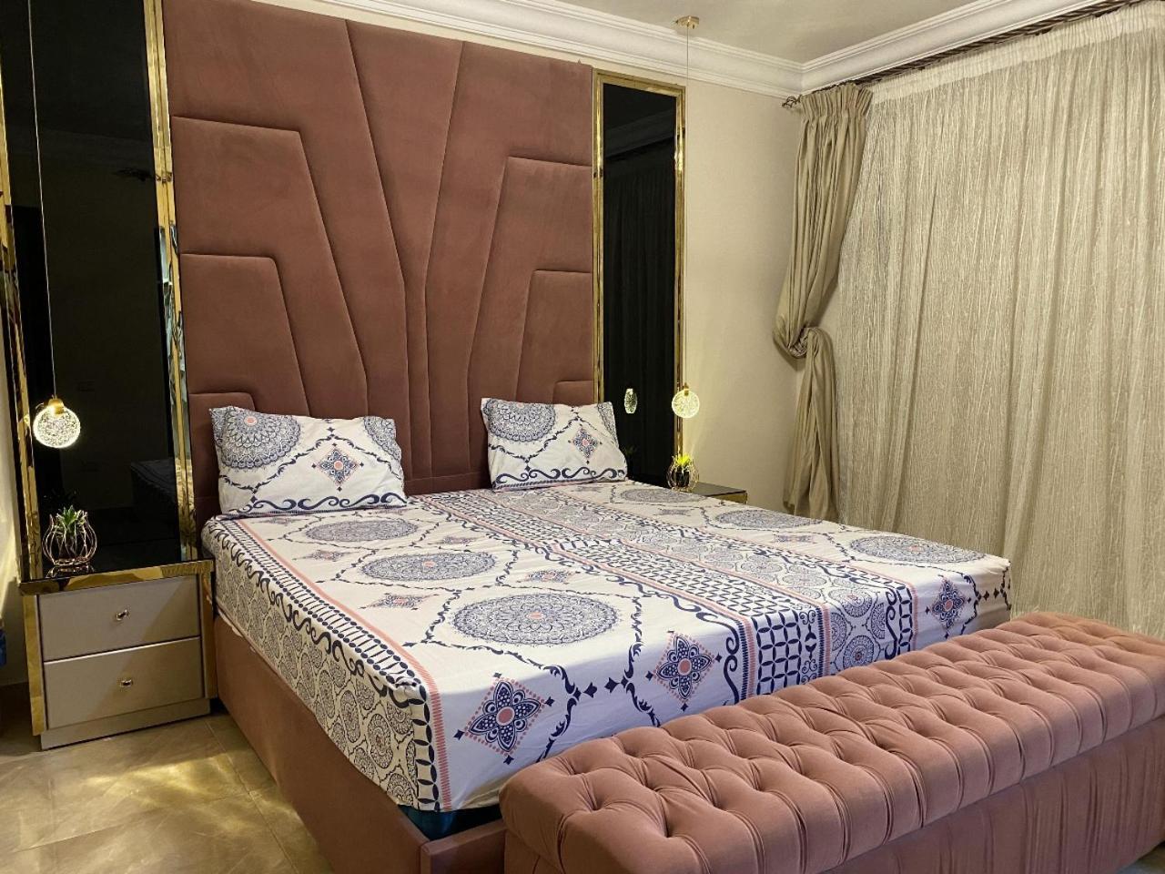 Crown With Fitness And Wellness Appartement